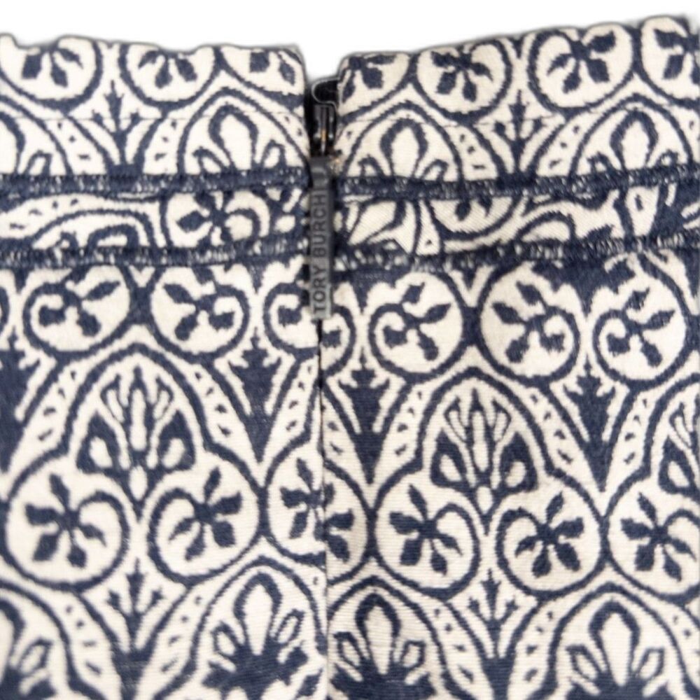 Tory Burch Heidi Pencil Skirt Size 12 Navy Blue Ivory Jacquard Knee Length - Picture 4 of 6
